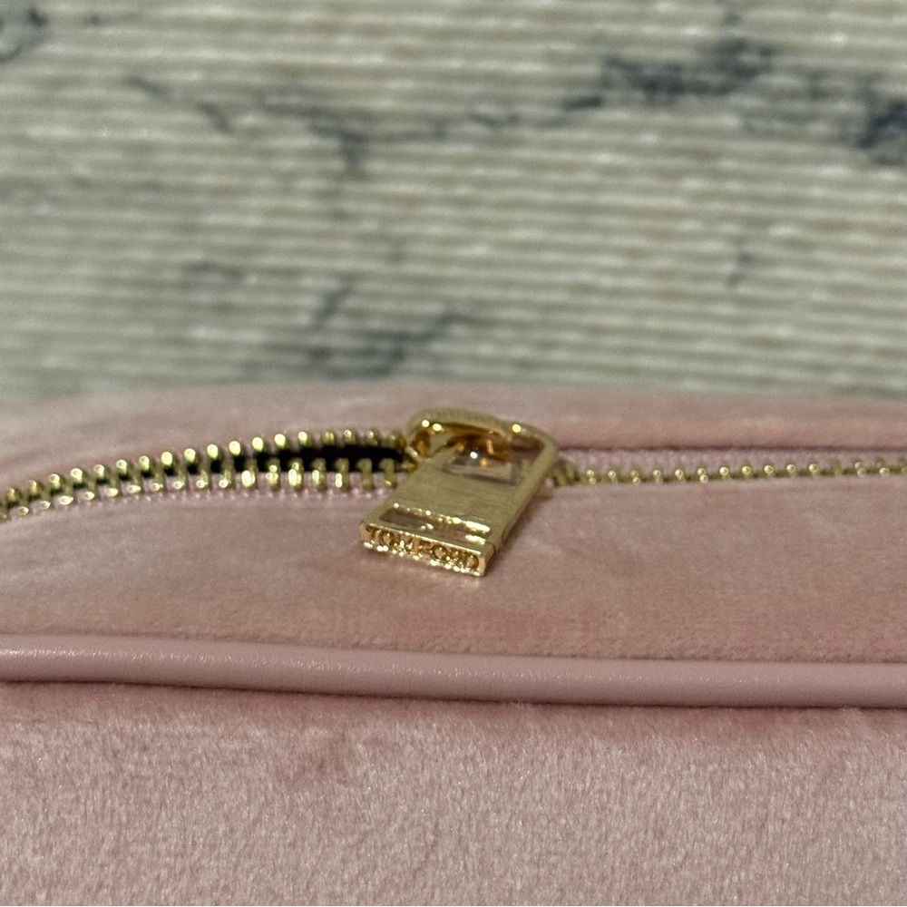 Tom Ford Beauty Pink Velvet Pouch / Crossbody - Picture 8 of 13
